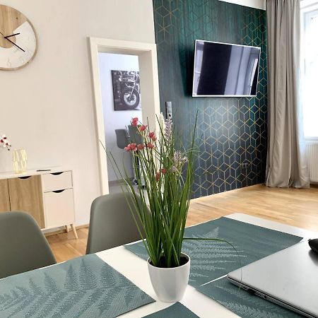Premium Apartment Am Einsiedlerpark Виена Екстериор снимка